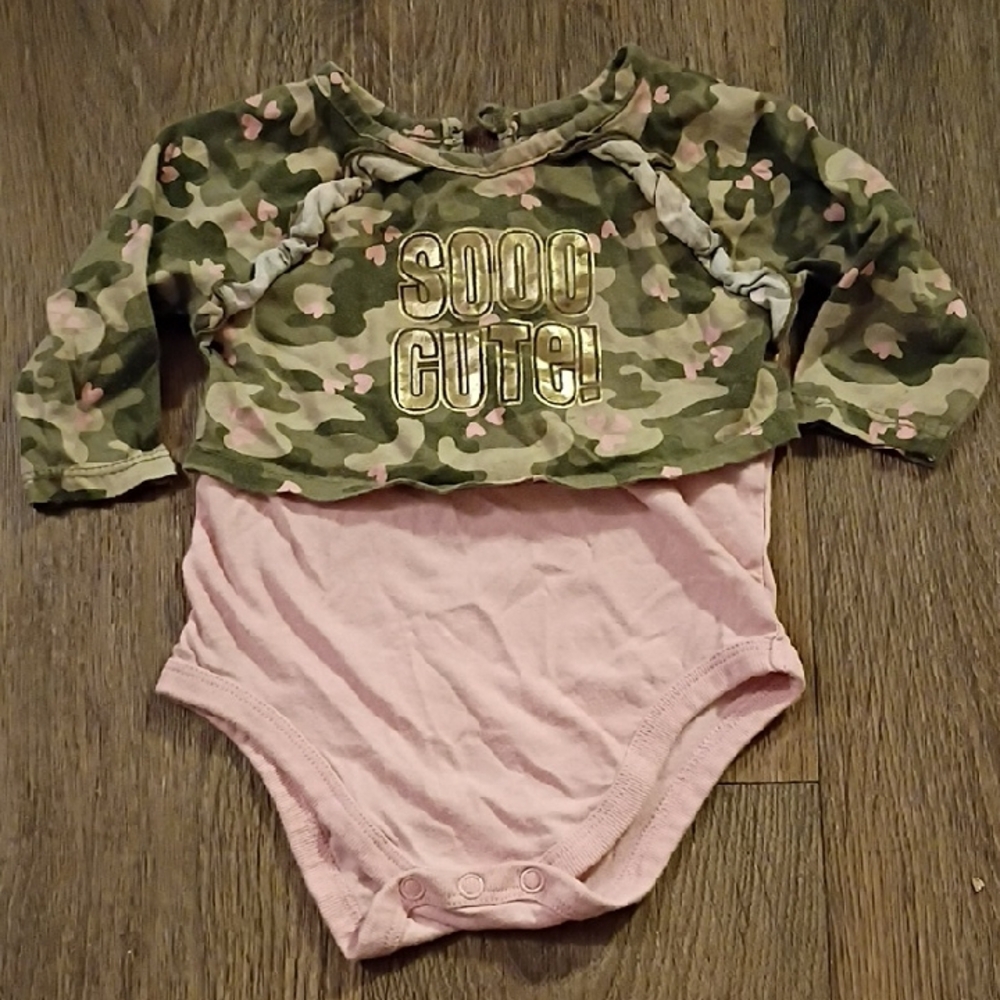 Garanimals Green and Pink Camouflage Bodysuit - Picture 1 of 7